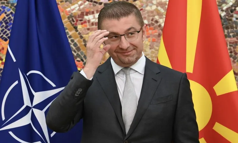 Συνεχίζουν απτόητοι τον «μακεδονισμό» οι Σκοπιανοί, όσο ο Μητσοτάκης δειλιάζει: Ακόμα και από την Ουάσιγκτον ο Μίτσκοσκι μιλά για «Μακεδονία»!
