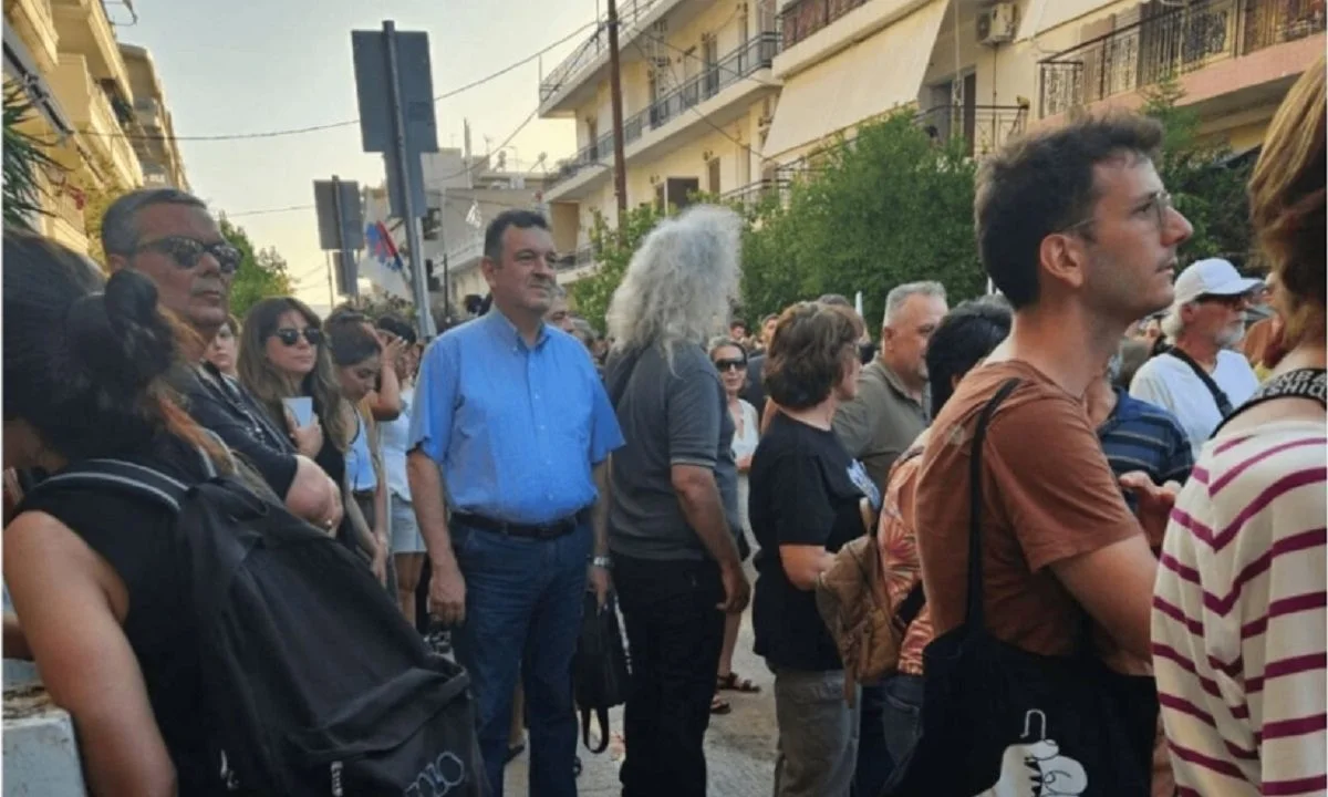 Μόνο ένας βουλευτής στο πλευρό της οικογένειας που χάνει το σπίτι της