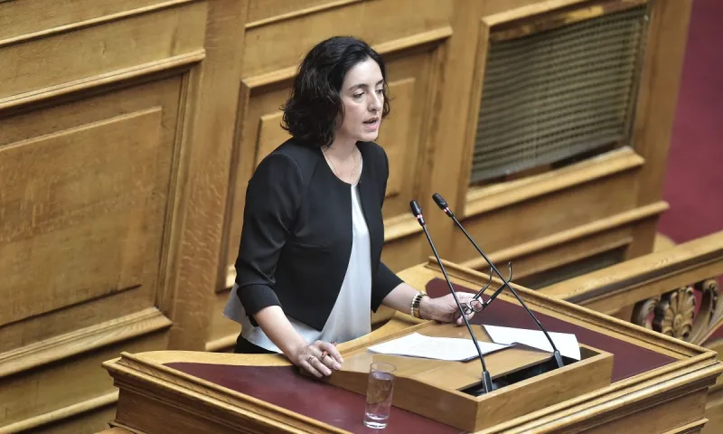 Και όμως είναι αλήθεια - Δεν υπάρχει συνταγματική κατοχύρωση της ελληνικής γλώσσας