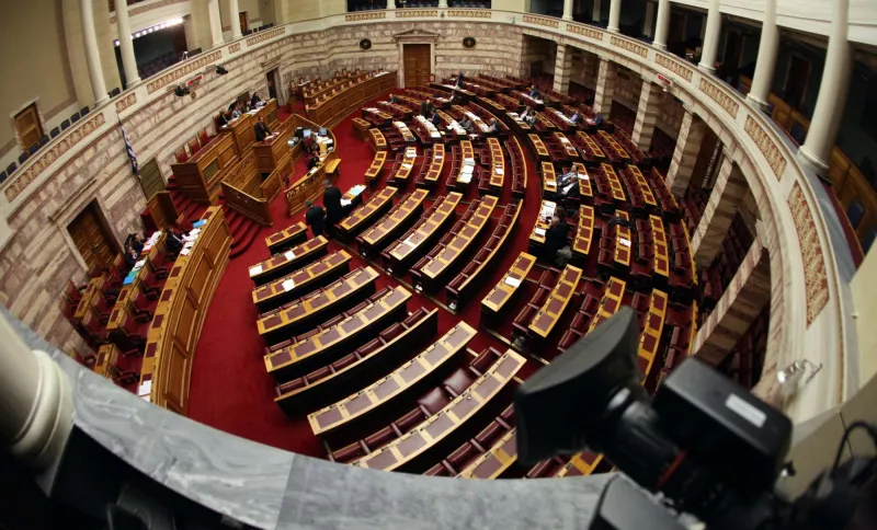 «Λεφτόδεντρα» για τα κόμματα υπάρχουν: Σχεδόν 28 εκατ. ευρώ κρατική επιχορήγηση – Δίνουν ακόμα και σε κόμματα που έχουν διαλυθεί!