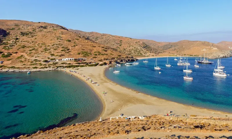 Κύθνος: Το νησί με τις 100 παραλίες (vid)