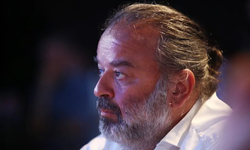 Μα τι κάνει η ΑΕΚ και ο Ηλιόπουλος;
