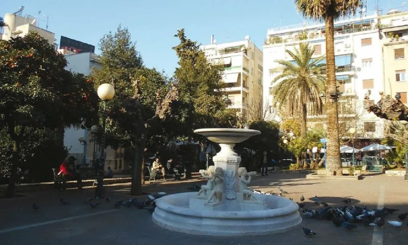 Πλατεία Αμερικής: Συμπλοκή αλλοδαπών με ξυλοδαρμό - Ένας μαχαιρωμένος