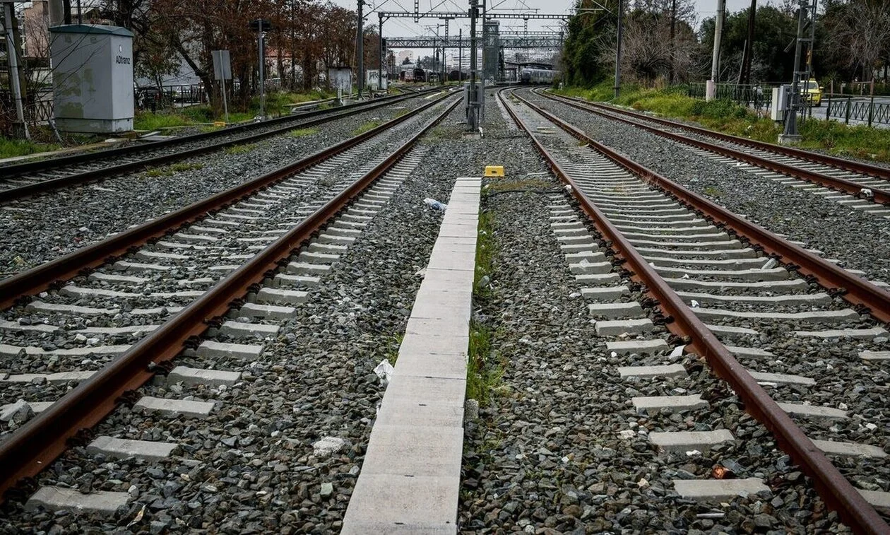 Πρώτη σε σιδηροδρομικά ατυχήματα είναι η Ελλάδα, σύμφωνα με έκθεση του Ευρωπαϊκού Οργανισμού Σιδηροδρόμων.