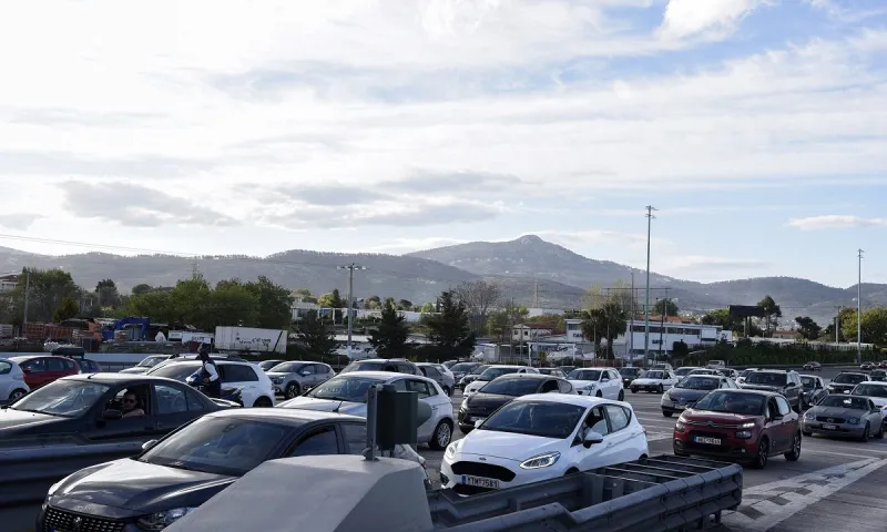 Ποιο κόμμα ζητά απαλλαγή των πολυτεκνικών οχημάτων από το κόστος των διοδίων