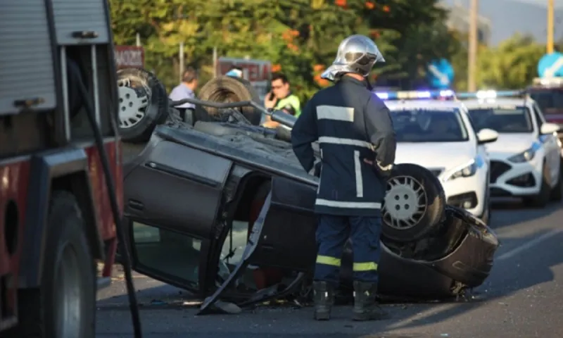 Τροχαίο ατύχημα στη Λεωφόρο Λαυρίου - Έκλεισε ο δρόμος