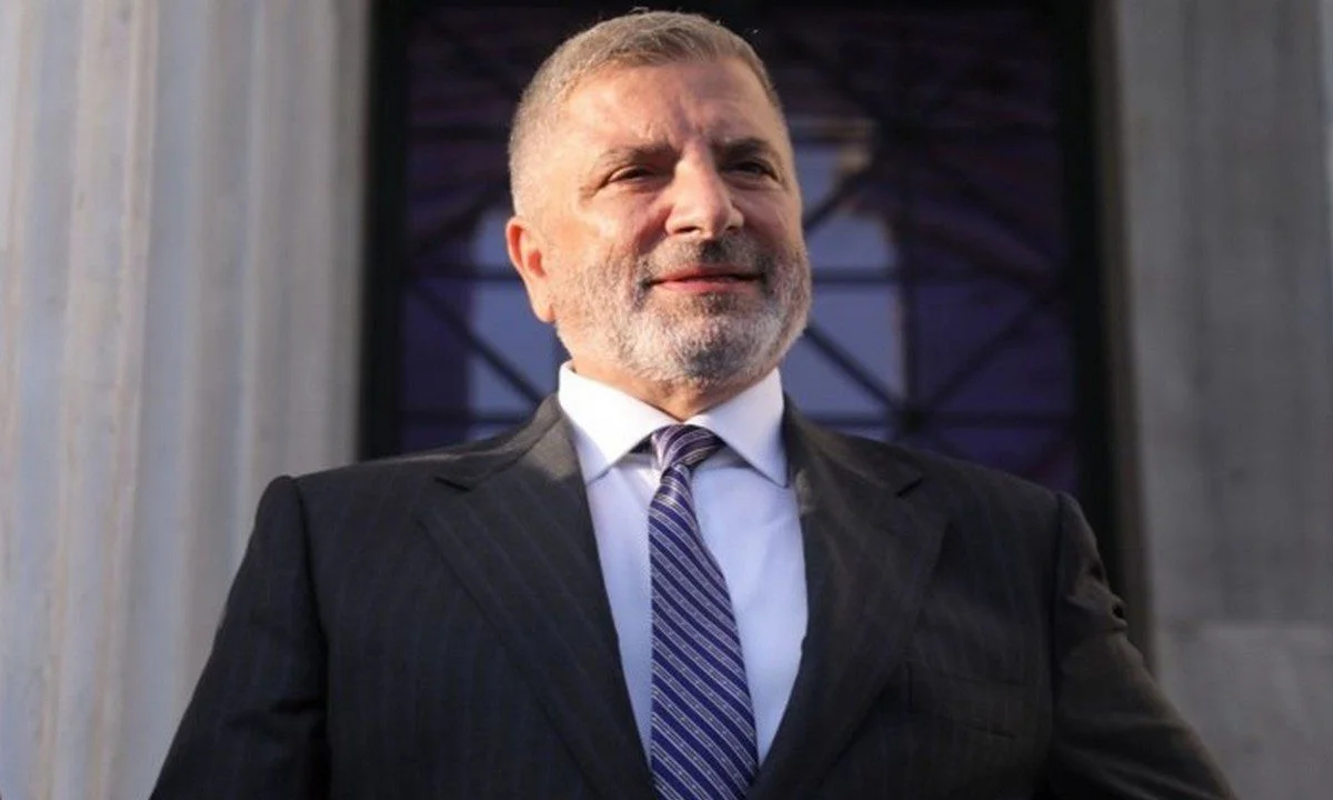 Γιώργος Πατούλης: Δημοσίευμα αναφέρει πως θα γίνει πατέρας - Η απάντησή του