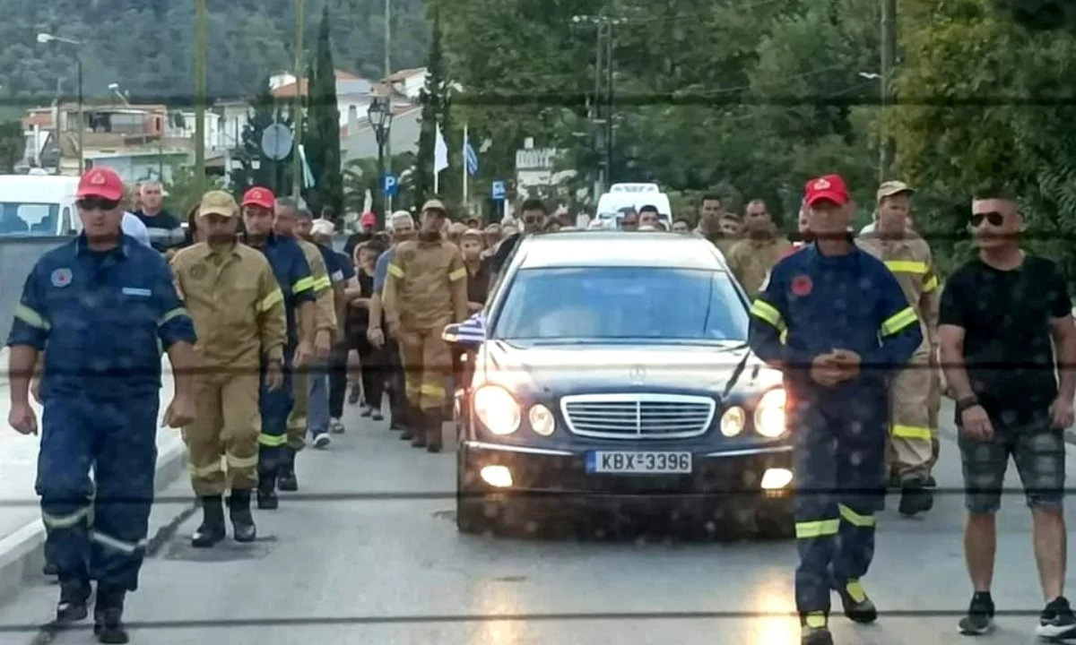 Ακόμα μία απώλεια θρηνούν οι Εποχικοί Πυροσβέστες. Ο Ανδρέας Ανδρεάδης «έφυγε» από τη ζωή ανάμεσα στις δύο υπηρεσίες του…