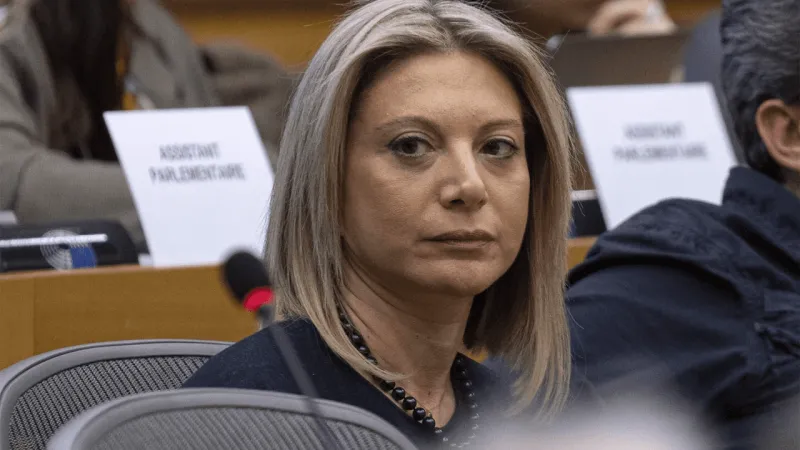 Γιατί η ΕΡΤ έχει γίνει παραμάγαζο του Μαξίμου; - Αποκλεισμό στους συγγενείς των θυμάτων των Τεμπών κατήγγειλε η Μ.Καρυστιανού
