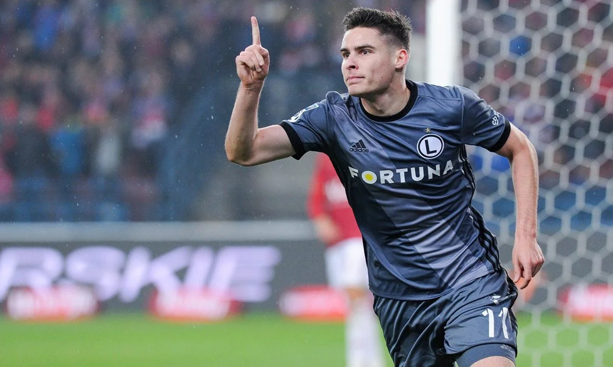 Super League νέα (19/9): Έφερε επιθετικό ο Αστέρας Τρίπολης - Η έμπνευση του Πάμπλο Γκαρσία και η αλλαγή στον Πανσερραϊκό