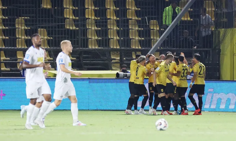 Live ενημέρωση: Άρης - Λαμία 2-0 Τελικό