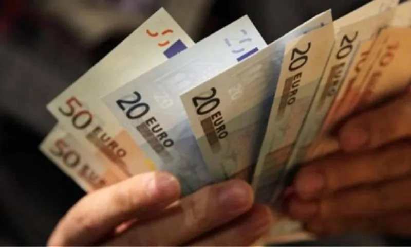 Αυξήσεις μισθών και συντάξεων για γέλια το 2025 - Αναλυτικός οδηγός