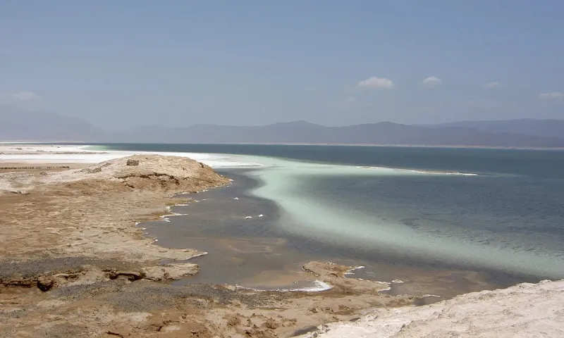 Προσοχή - μην κολυμπήσετε ποτέ σε αυτή τη λίμνη
