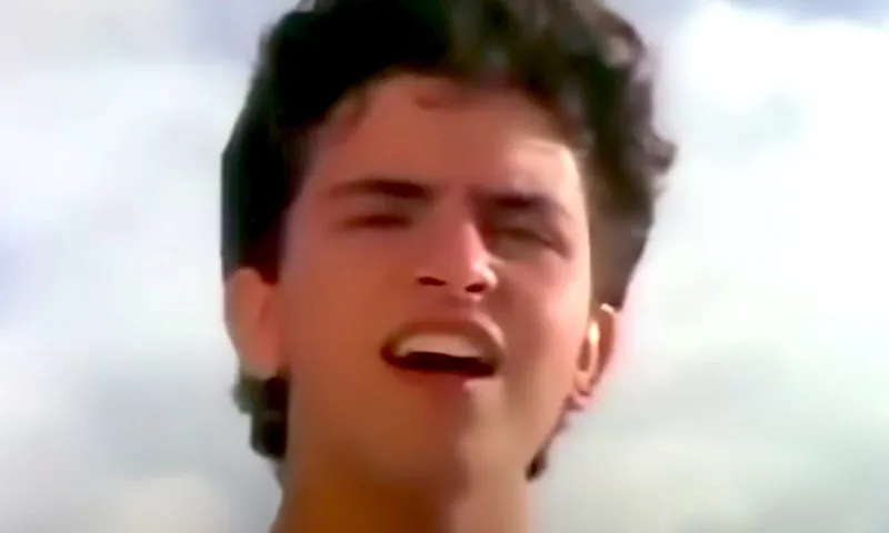 Θυμάστε το Nothing's Gonna Change My Love For You; Πως είναι σήμερα ο τραγουδιστής, η πανέμορφη γυναίκα και η κούκλα κόρη του