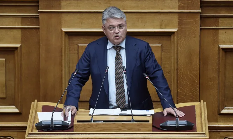 Δημήτρης Νατσιός: Μετακομίστε πρώτα κανένα μήνα στα Σεπόλια και μετά χαρακτηρίστε τις αντιδράσεις των κατοίκων ως ρατσιστικές - Γκετοποιήσατε την περιοχή με τις ανοησίες σας