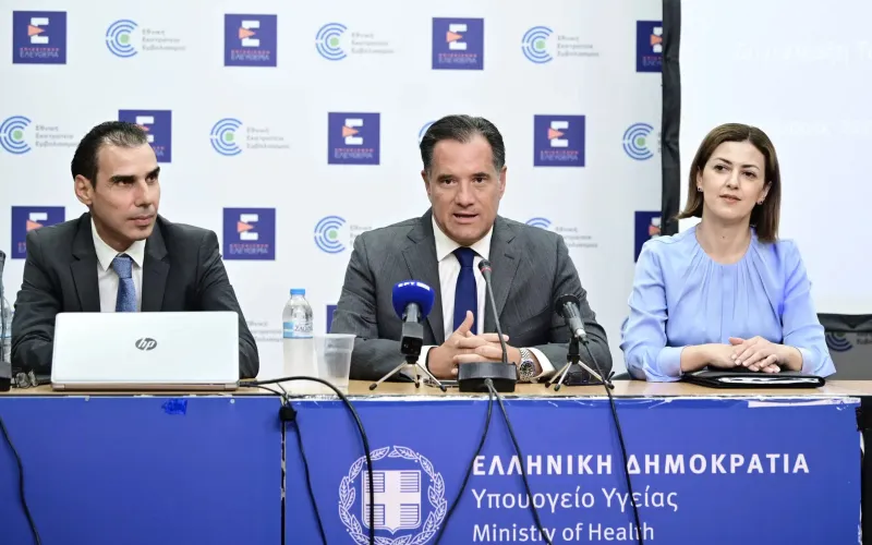 Στέλνουν πελατεία στους κλινικάρχες - Το «ξεφούρνισαν» για τα απογευματινά χειρουργεία: Θα γίνονται και σε ιδιωτικά νοσοκομεία με voucher κρατικού χρήματος!