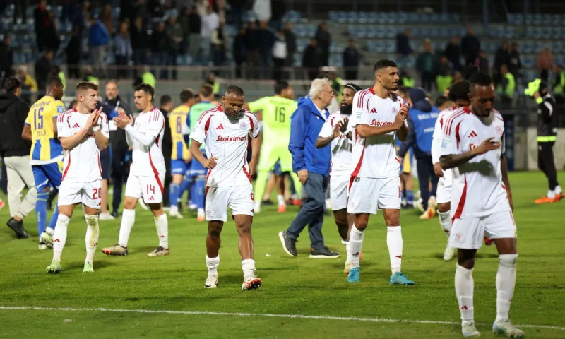 Αστέρας AKTOR - Ολυμπιακός: 1-0 και ο Ολυμπιακός είναι ξεκάθαρο πως δεν έχει παίκτες - Σοβαρός τραυματισμός Γιαζίτσι