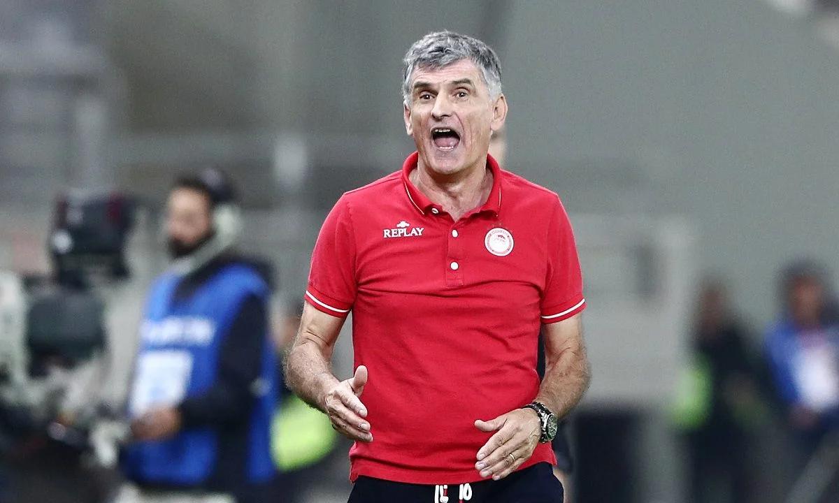 Ολυμπιακός - Πανσερραϊκός: Χαμός στα αποδυτήρια του Καραϊσκάκης με τον Μεντιλίμπαρ