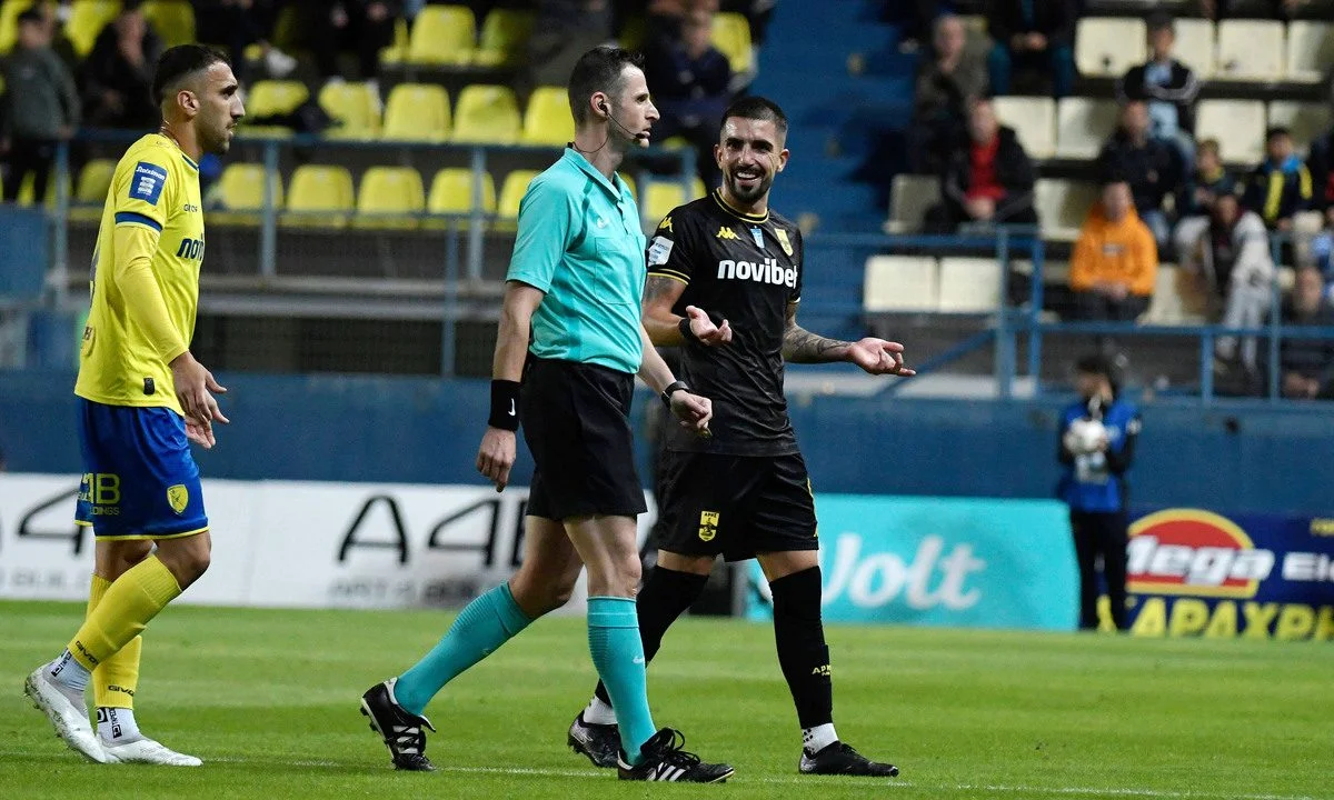 Κόντρα σε όλους και όλα, Λανουά, Ζαμπαλάς και παρατηρητής. Όλοι θεωρούν οτι το γκολ του Μανού Γκαρθία έπρεπε να μετρήσει!