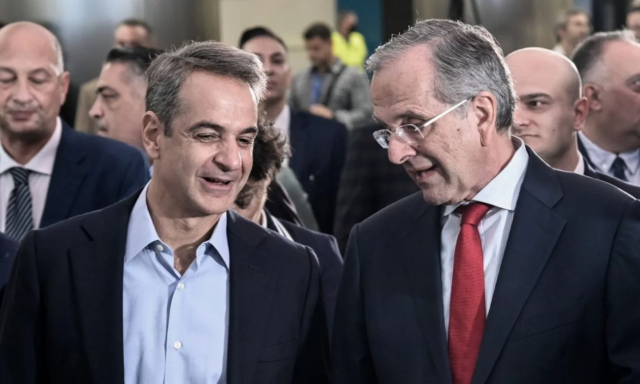 «Αυτό που έγινε - έγινε. Ήταν μια λυπηρή στιγμή», είπε ο Μητσοτάκης - Οι κινήσεις Σαμαρά που μπορούν να τινάξουν στον αέρα την κυβέρνηση.