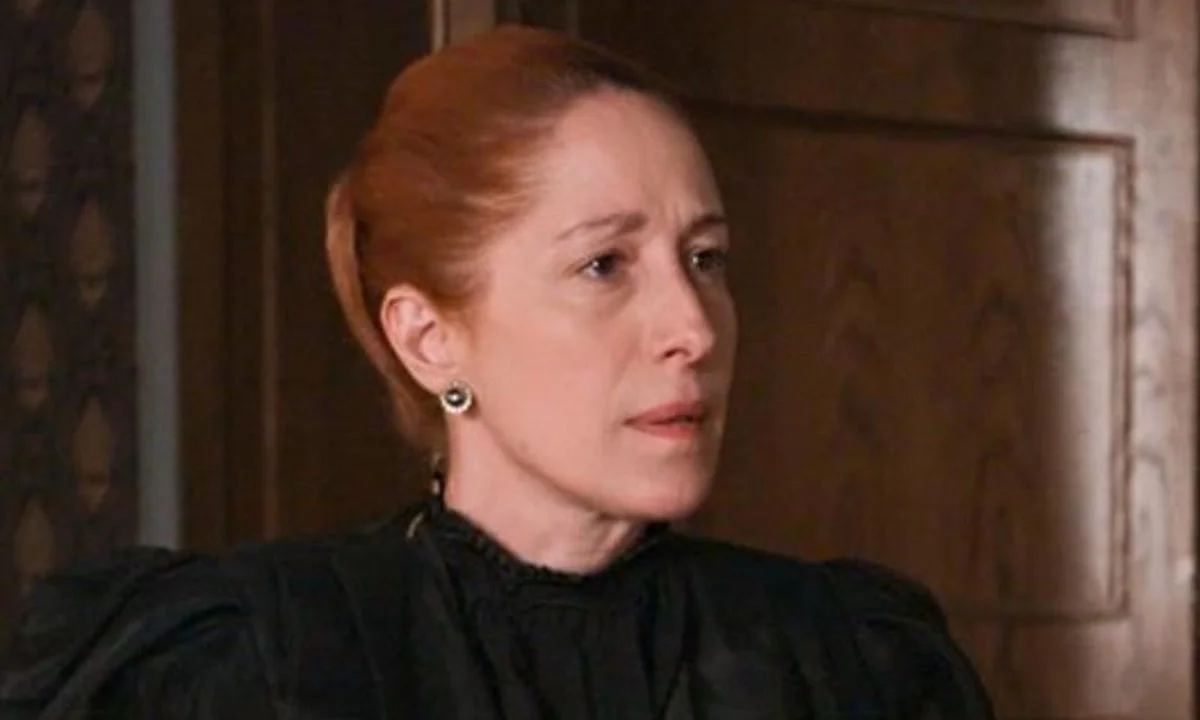 Grand Hotel επόμενα επεισόδια: Η Αγγέλα ανακαλύπτει τι κρύβουν Νικόλας με Ελένη!