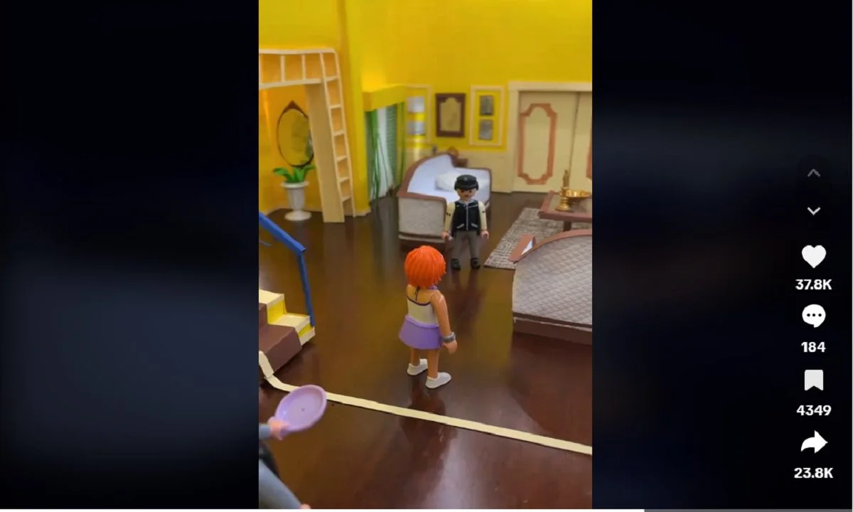 Έκαναν σκηνή του Κωνσταντίνου και Ελένης με Playmobil! Δείτε το χιουμοριστικό βίντεο που αναρτήθηκε σε κανάλι του TikTok κι έγινε Viral.