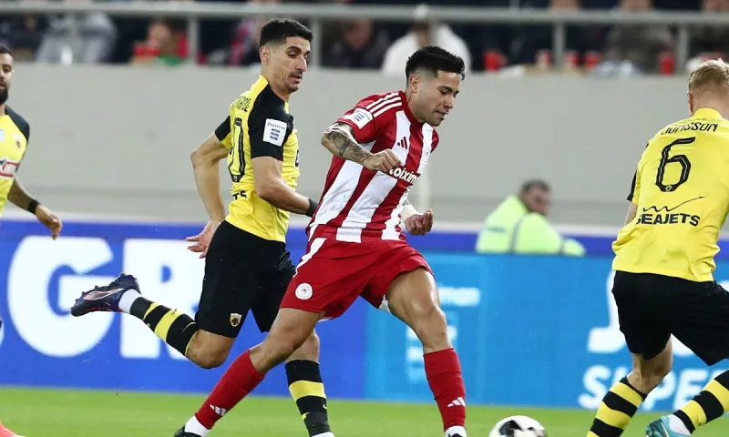 Live ενημέρωση: Ολυμπιακός - ΑΕΚ 4-1 (ΤΕΛΙΚΟ)