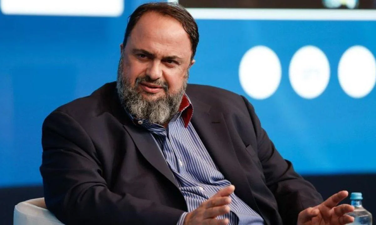 Ο Βαγγέλης Μαρινάκης είχε συνάντηση με τους παίκτες του Ολυμπιακού και κατά τη διάρκεια της ομιλίας του, υποσχέθηκε ένα πριμ που... ζαλίζει.