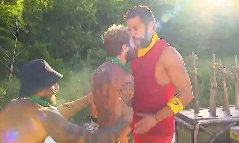 Survivor 28/11: Τζον και Άγγελος σε καβγά άνευ προηγουμένου - Μπήκαν στη μέση να τους χωρίσουν