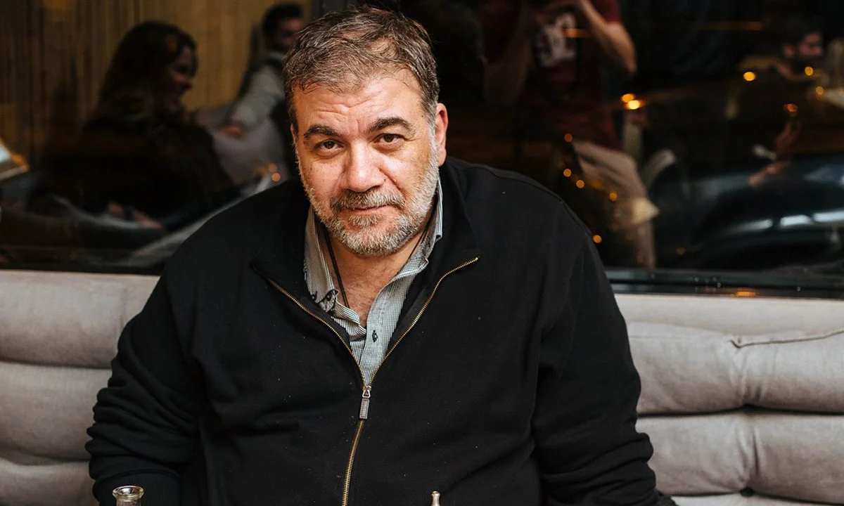 Δημήτρης Σταρόβας: Με θάρρος μας γεμίζουν οι νέες εικόνες από την αποκατάσταση του Δημήτρη Σταρόβα. Σε τι βαθμό έχει αναρρώσει;