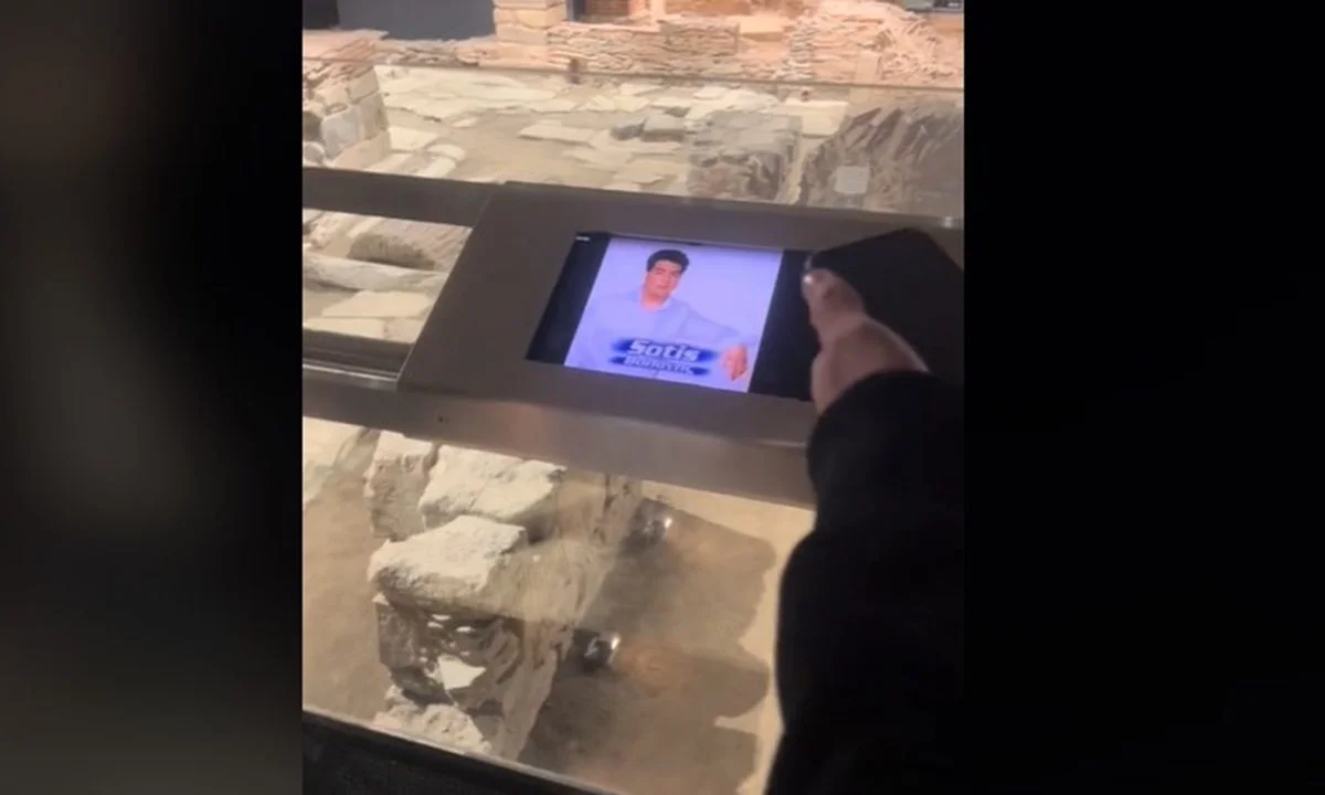 Σότης Βολάνης στο μετρό Θεσσαλονίκης!