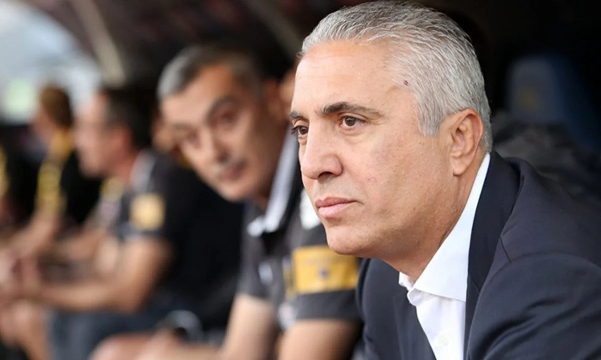 Την τεχνική ηγεσία της ΑΕΚ  Β' αναλαμβάνει και επίσημα ο Νίκος Κωστένογλου! 