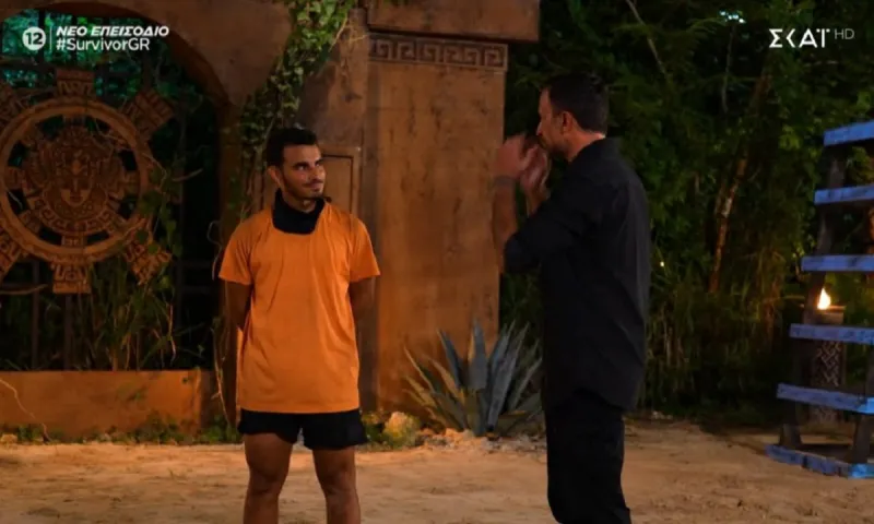 Survivor: Επικές αντιδράσεις στο Twitter με την αποχώρηση του Μιχάλη και τις κάλτσες που άφησε στην καλύβα