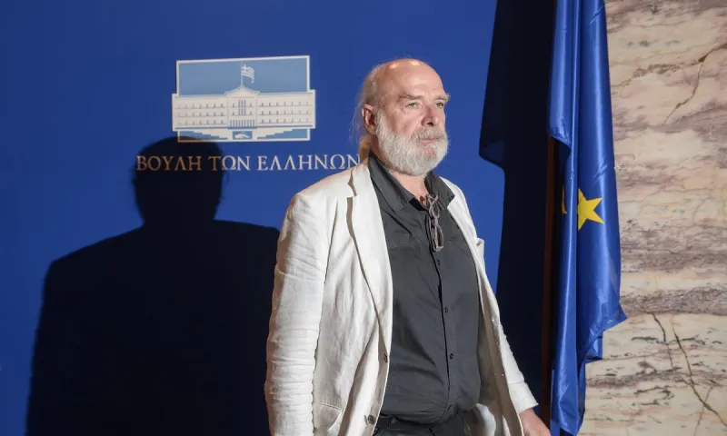 Πόσα περισσότερα θα ήταν τα φορολογικά έσοδα της Ελλάδας αν υιοθετούσε αύριο το μοντέλο των ΗΠΑ; - Πότε θα ξεχρεώναμε το ελληνικό χρέος
