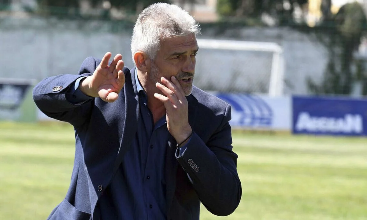 Ολυμπιακός: Μια άκρως ενδιαφέρουσα συνέντευξη παραχώρησε στους betarades ο Σάκης Τσιώλης.