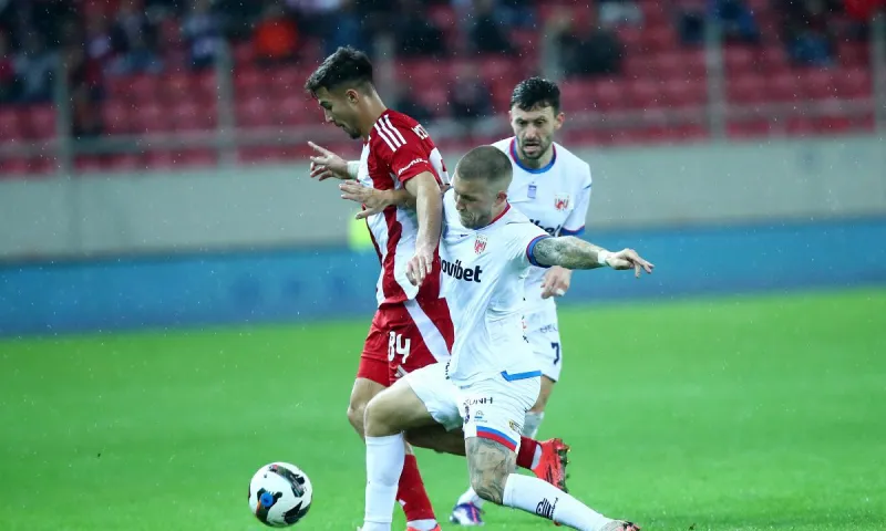Μπάμπης Κωστούλας: Τρελάθηκαν οι Ολλανδοί με τον 17χρονο - Τι έγραψε ο τύπος της χώρας