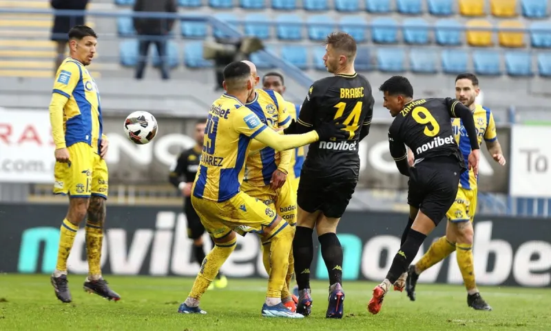 Live ενημέρωση: Αστέρας Τρίπολης - Άρης 2-1 Τελικό