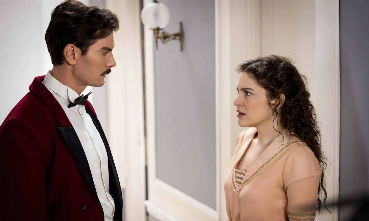 Grand Hotel: Νέα αποκάλυψη από τον Ρήγα!