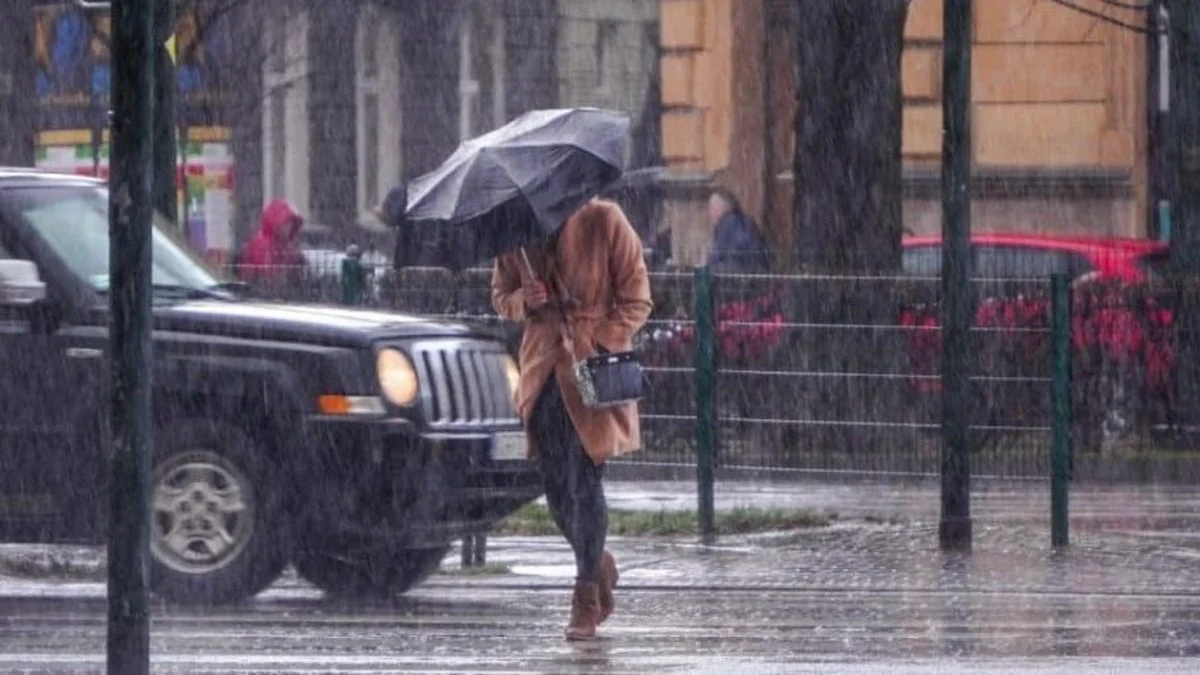 Κακοκαιρία: Έκτακτη ανακοίνωση από την ΕΛ.ΑΣ. για την Αττική - Υποχρεωτική χρήση αλυσίδων και κυκλοφοριακές ρυθμίσεις σε συγκεκριμένες περιοχές