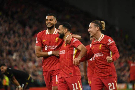 Η αγωνιστική δράση στην Premier League συνεχίζεται με αμείωτο ενδιαφέρον και το πρόγραμμα της Κυριακής στο πλαίσιο της 19ης αγωνιστικής.