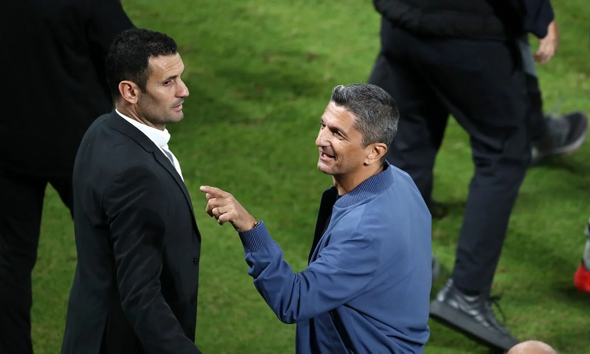 Ανέβηκαν οι τόνοι στον αέρα του Bwin SportFm 94,6 με αφορμή την βαριά «καμπάνα» στον Ραζβάν Λουτσέσκου!