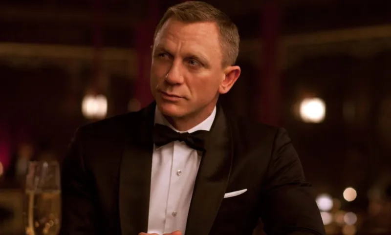 Αυτό είναι το διαμέρισμα του James Bond στο Κολωνάκι;