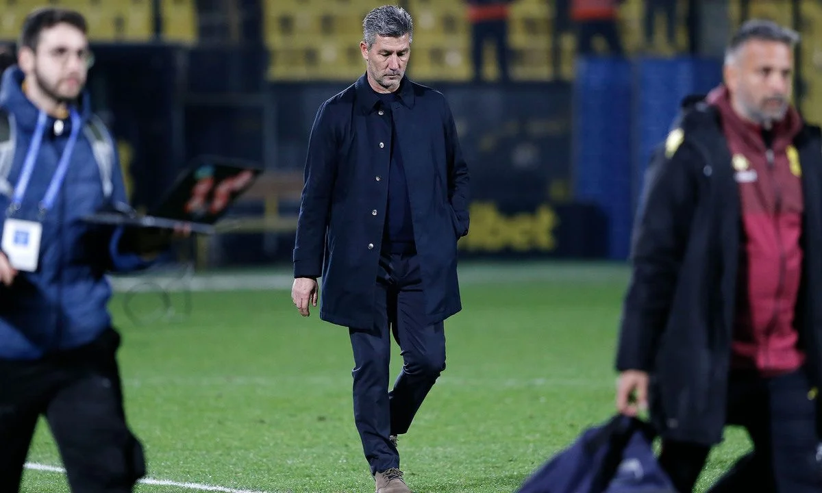 Ο Καρυπίδης άλλαξε προπονητή, αλλά ο Άρης είναι χειρότερος με τον Ουζουνίδη στον πάγκο του. Ούτε αυτόν τον θέλουν οι παίκτες;