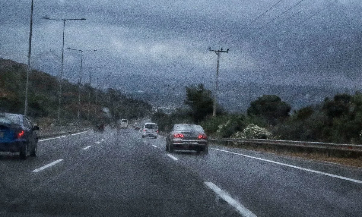Εθνική Αθηνών-Κορίνθου: Πολλά προβλήματα στην κυκλοφορία λόγω υδάτων!