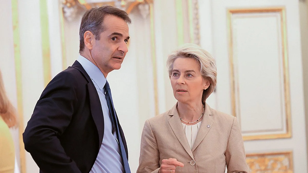 Είναι η τρίτη επιστολή που στέλνει ο Μητσοτάκης στην πρόεδρο της Κομισιόν, για να πετάξει το μπαλάκι των ευθυνών στο εξωτερικό.