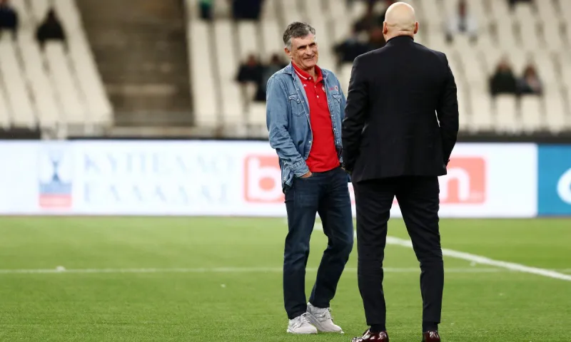 Ολυμπιακός : Ροντινέι εξτρέμ, Στάμενιτς βασικός και επτά αλλαγές ο Μεντιλίμπαρ