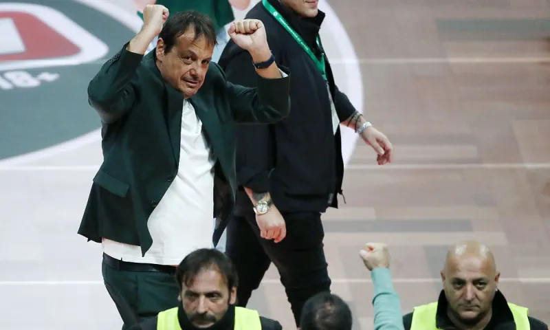 Αταμάν: «Ο Ολυμπιακός η καλύτερη ομάδα στην Euroleague - Τέτοια ατμόσφαιρα σε όλα τα ματς»
