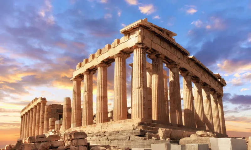 Τι είναι αυτές οι τρύπες στην Ακρόπολη;