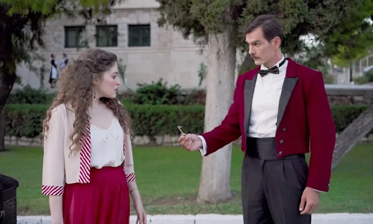 Grand Hotel επόμενα επεισόδια: Νεκρός ο μικρός Γιώργος, όπως θα παρακολουθήσουμε προσεχώς στην αγαπημένη σειρά του ΑΝΤ1.