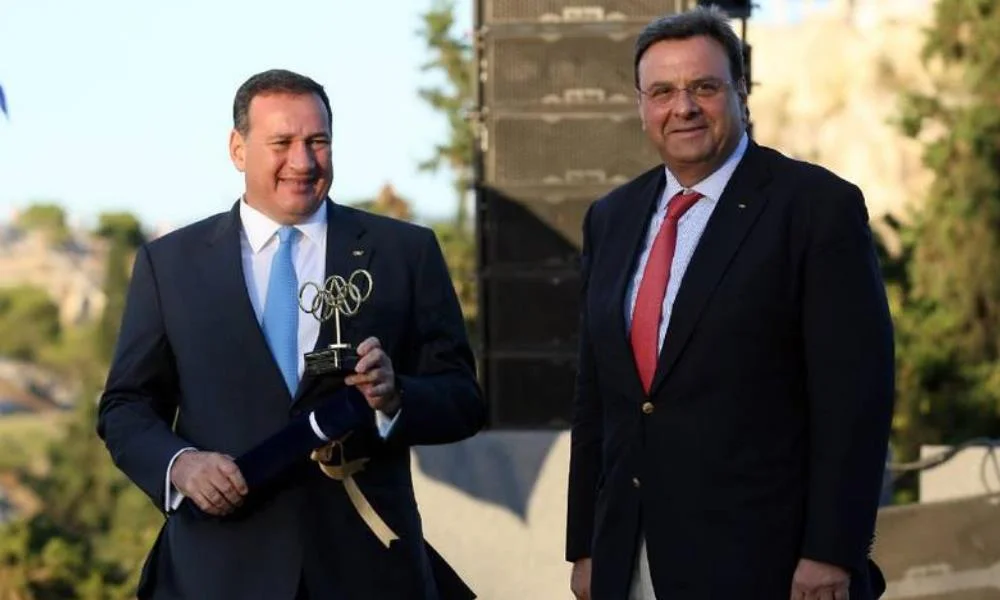 Κορυφώνεται η αντιπαράθεση στη μάχη ανάμεσα στον Ισίδωρο Κούβελο και τον Σπύρο Καπράλο για την προεδρία στην ΕΟΕ